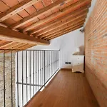 Uffizi I Tower Apartment In Florence